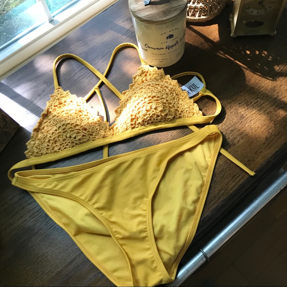 ❤️ •Hawaiana Mustard Crochet Bikini Set•